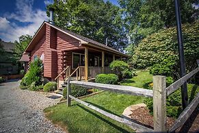 Mountainaire Inn and Log Cabins
