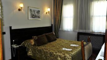 Turquhouse Hotel
