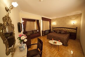 Turquhouse Hotel