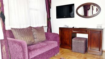 Turquhouse Hotel
