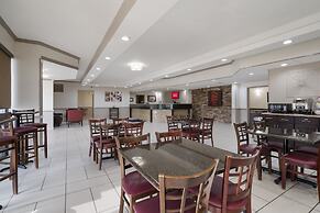 Red Roof Inn & Suites Jacksonville, NC