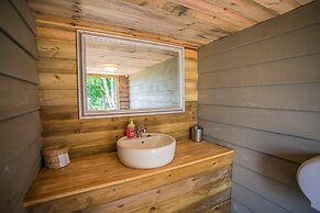 The Holford Arms - Campground