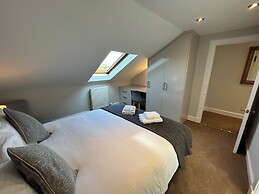 Crown Circus Apartment