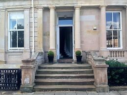 Crown Circus Apartment