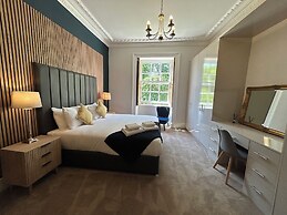 Crown Circus Apartment