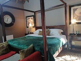 Hawklee Country House