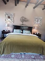 Hawklee Country House