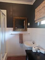 Hawklee Country House