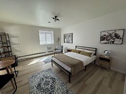 Commercial Hotel