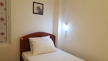 Glocal Beachside Hostel