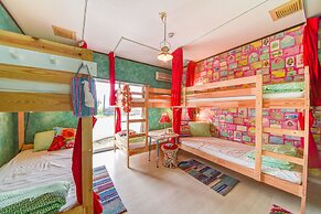 Guesthouse Ho Aloha - Hostel