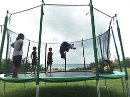 Guesthouse Ho Aloha - Hostel