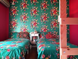 Guesthouse Ho Aloha - Hostel