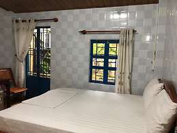 Nha Lan Homestay