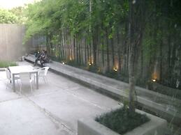 Rezt Bangkok - Hostel