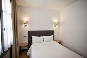 Hôtel Henri IV