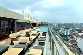 Louis Kienne Hotel Simpang Lima