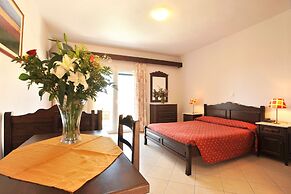 Amygdalies Apartments