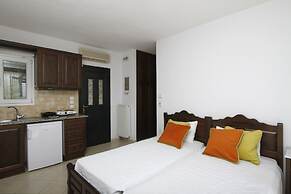 Amygdalies Apartments