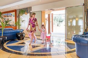 Hotel Majestic Palace