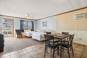 Oceanside Court by Kees Vacations