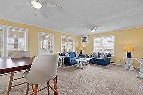 Oceanside Court by Kees Vacations