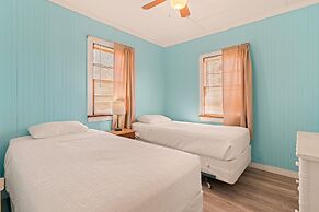 Oceanside Court by Kees Vacations