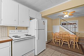 Oceanside Court by Kees Vacations