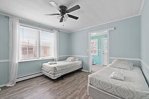 Oceanside Court by Kees Vacations