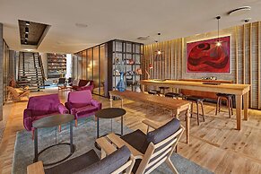 Canopy by Hilton Reykjavik City Centre