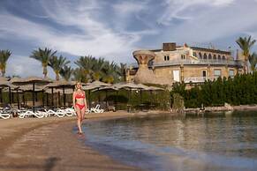 AMC Royal Hotel & Spa