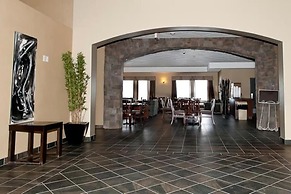 Paradise Inn & Suites Valleyview
