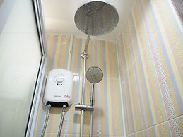 Lanta Fevrier Resort