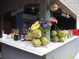 Lanta Fevrier Resort