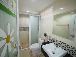 Lanta Fevrier Resort