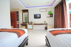 Lanta Fevrier Resort