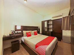 OYO 108 Golden Palace Hotel