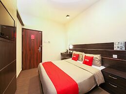 OYO 108 Golden Palace Hotel