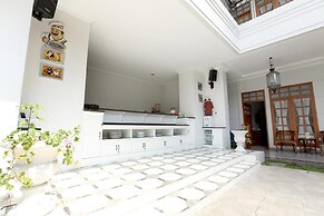 De Halimun Guest House