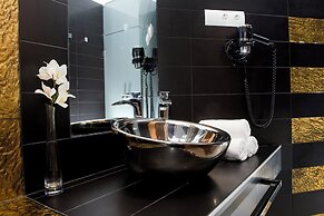 Home To Home Barcelona