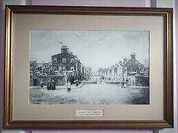 Number 52 Charlotte Street