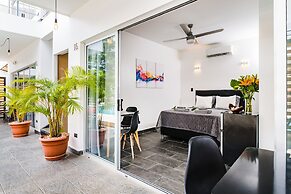 In the Shade Hotel - Coworking - Adults Only