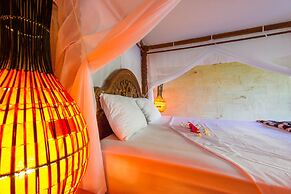 Amed Harmony Cafe and Bungalows