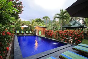 Amed Harmony Cafe and Bungalows