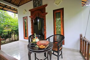 Amed Harmony Cafe and Bungalows