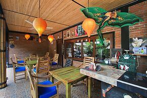 Amed Harmony Cafe and Bungalows