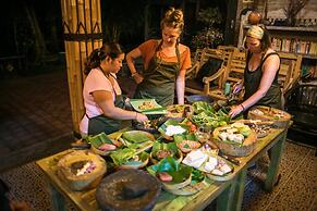 Amed Harmony Cafe and Bungalows