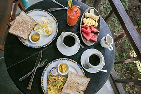 Amed Harmony Cafe and Bungalows