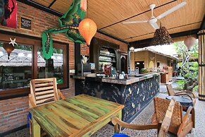 Amed Harmony Cafe and Bungalows