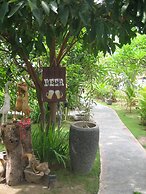 Amed Harmony Cafe and Bungalows
